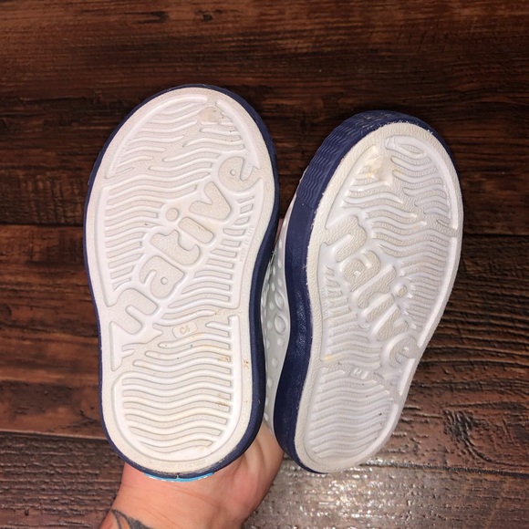 Native shoes - Picture 3 of 3